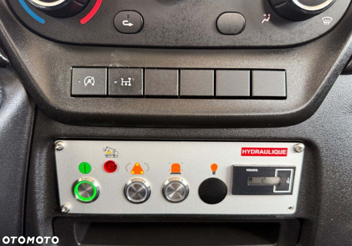 Iveco Iveco DAILY 2023r podnosnik koszowy zwyżka KLUBB  KT20 - 15