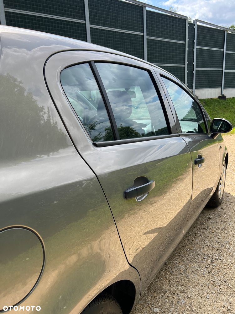 Opel Corsa 1.2 16V Enjoy - 20