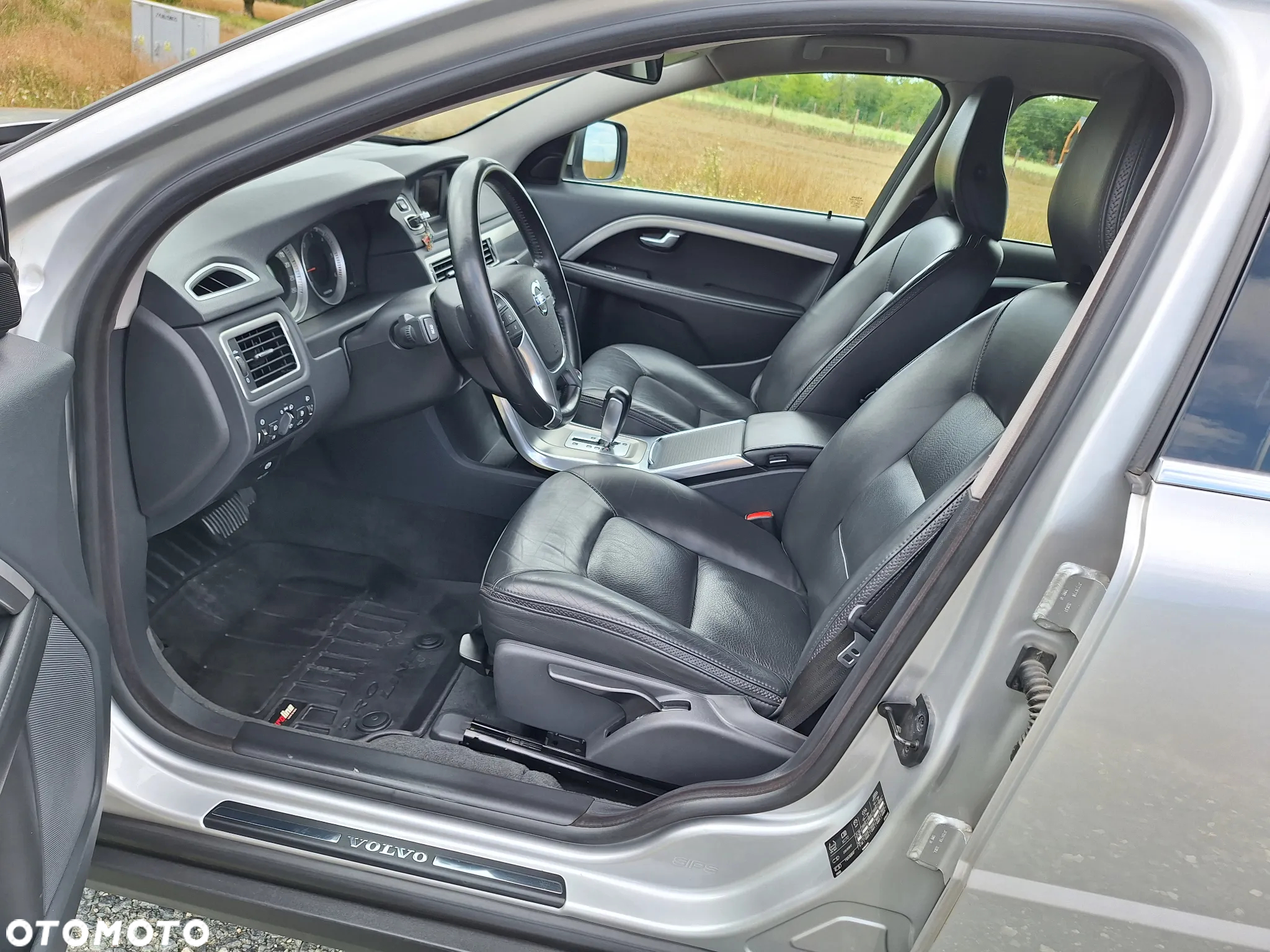 Volvo XC 70 D5 AWD Geartronic Momentum - 14