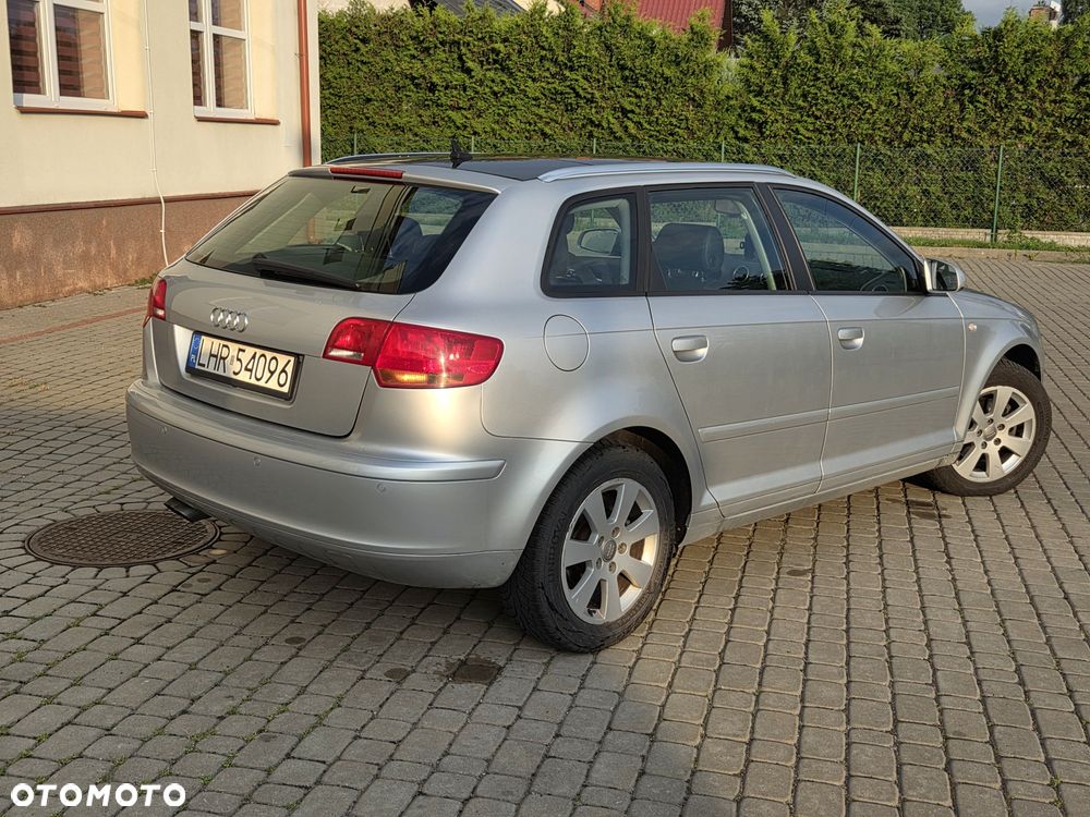 Audi A3 Sportback - 3