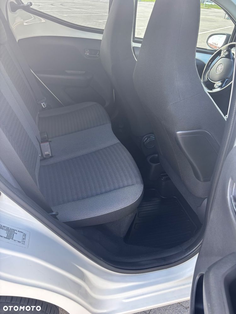 Toyota Aygo 1.0 VVT-i JBL Edition - 10