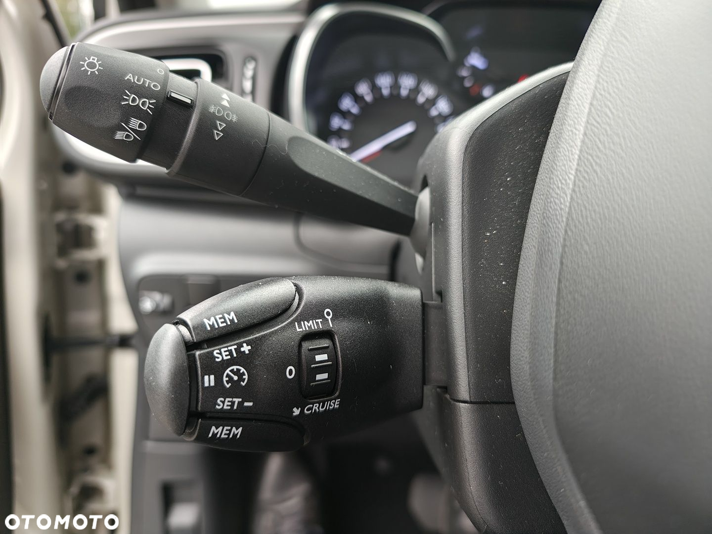 Citroën C3 1.2 PureTech Max EAT6 - 19