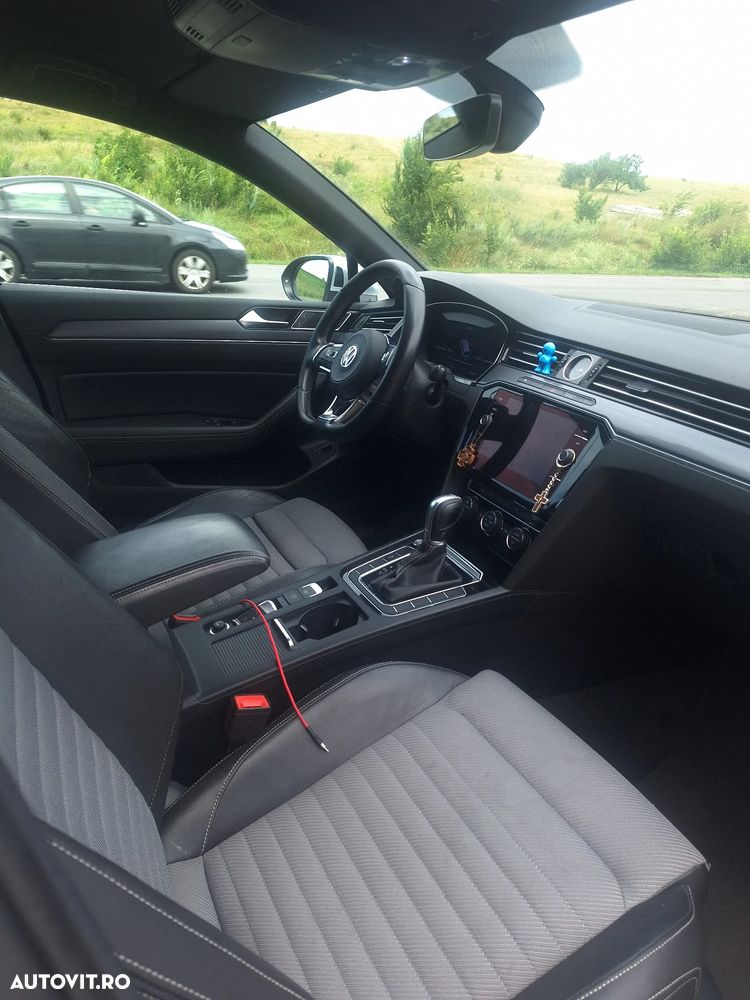 Volkswagen Passat 2.0 TDI DSG Comfortline - 16