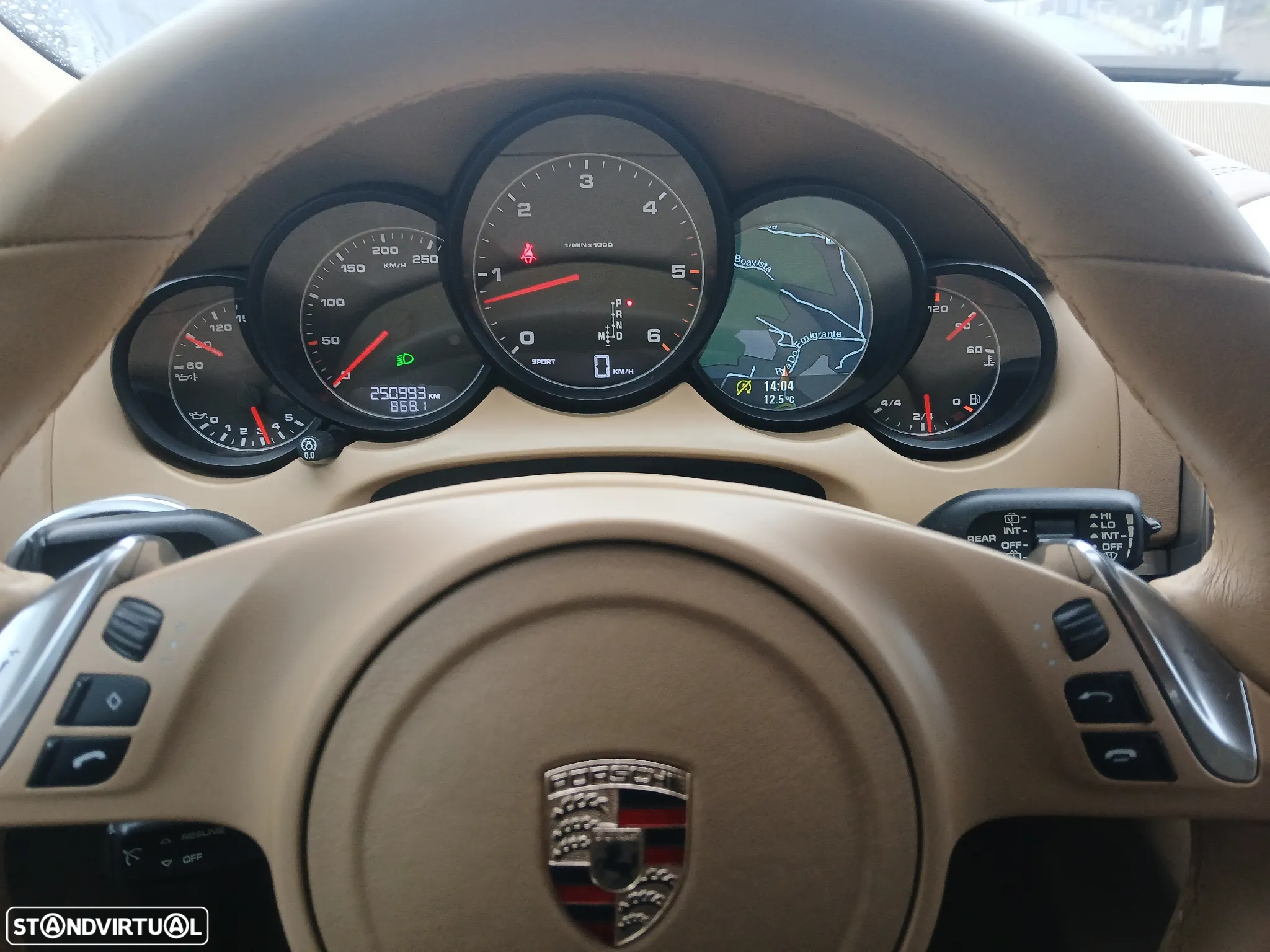 Porsche Cayenne - 40