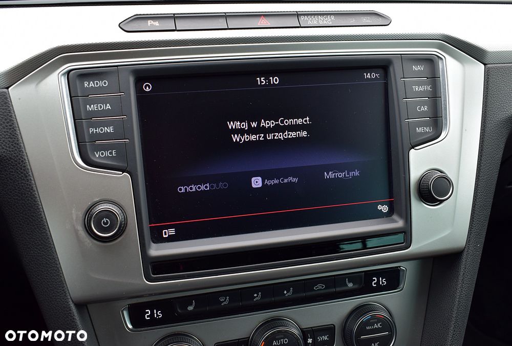 Volkswagen Passat - 13