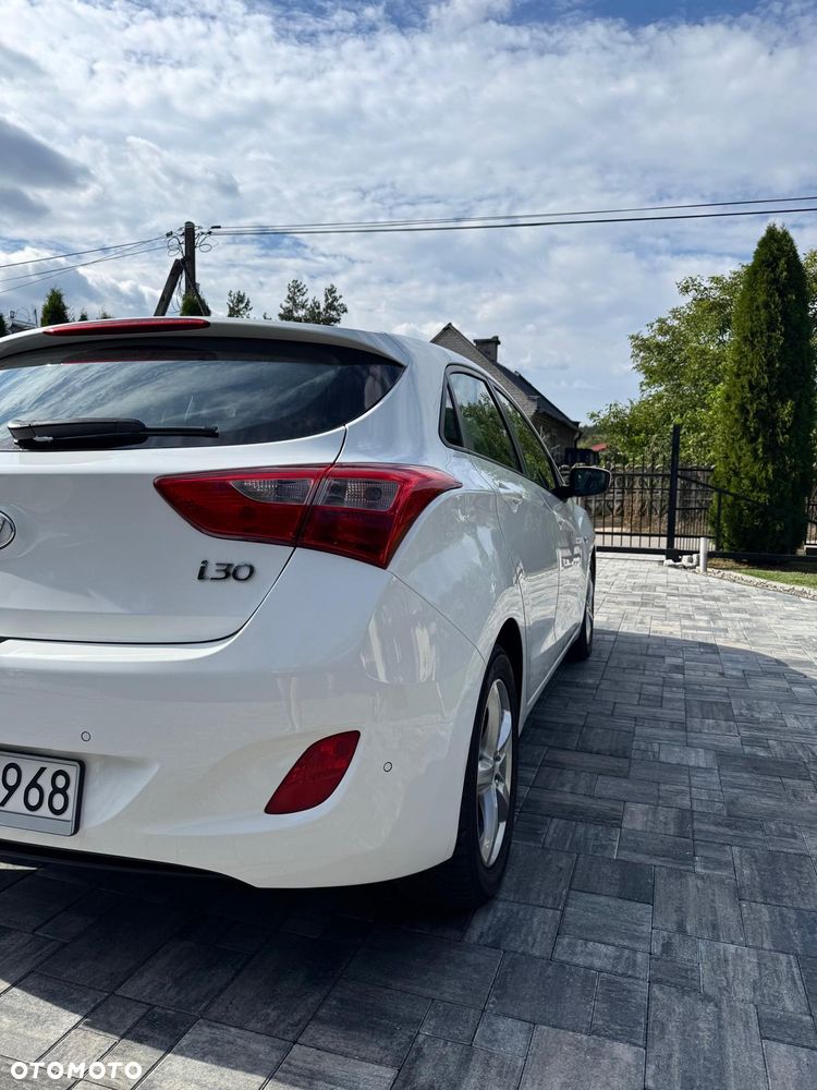 Hyundai i30 blue 1.6 CRDi Classic - 12