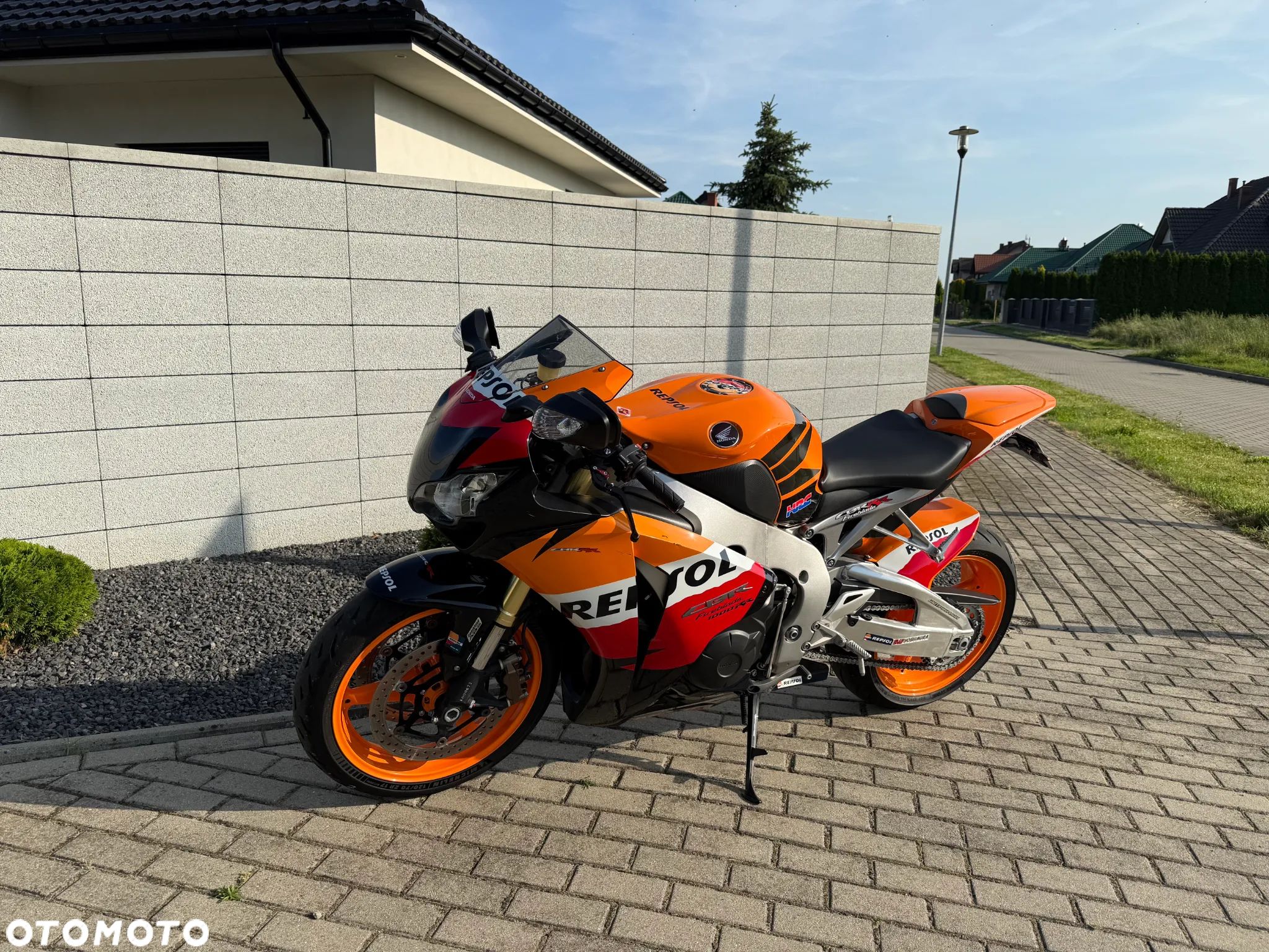 Honda CBR - 1
