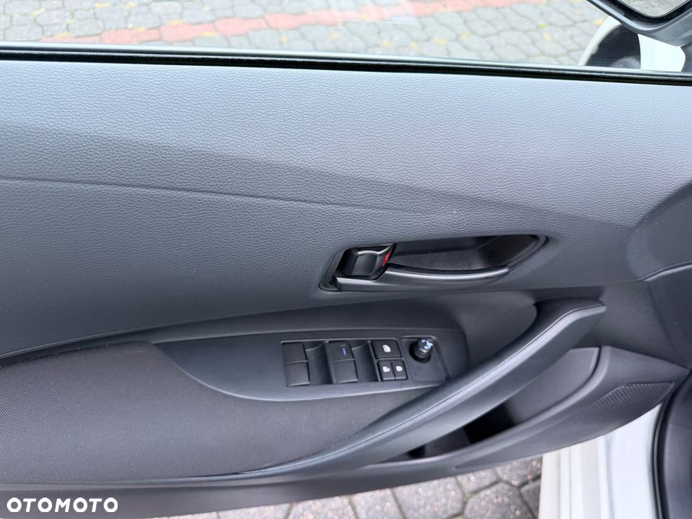 Toyota Corolla - 19