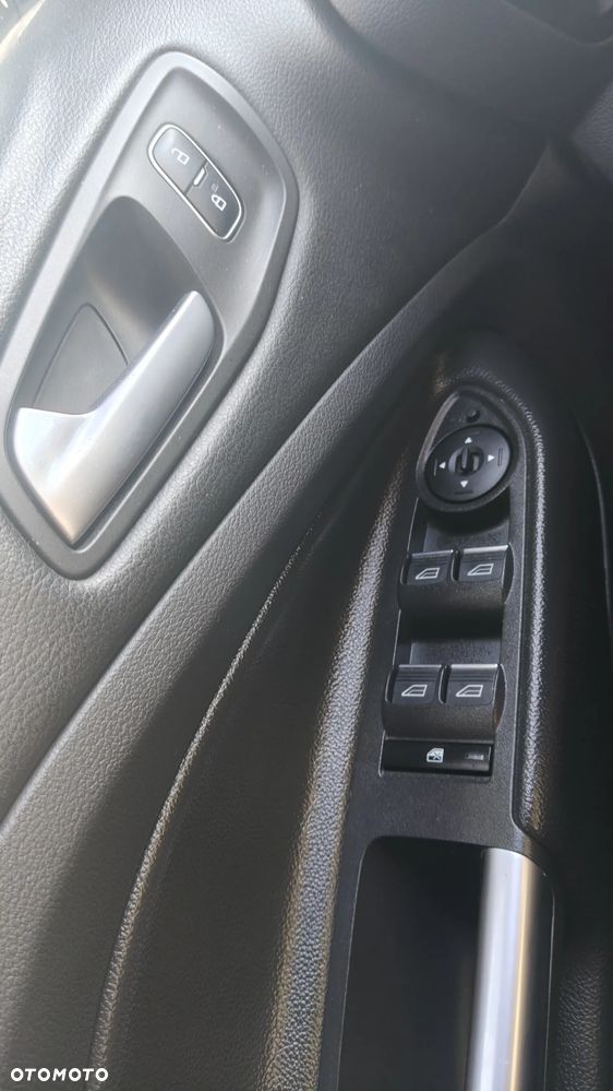 Ford Kuga 1.5 EcoBoost FWD ST-Line ASS MMT6 - 32