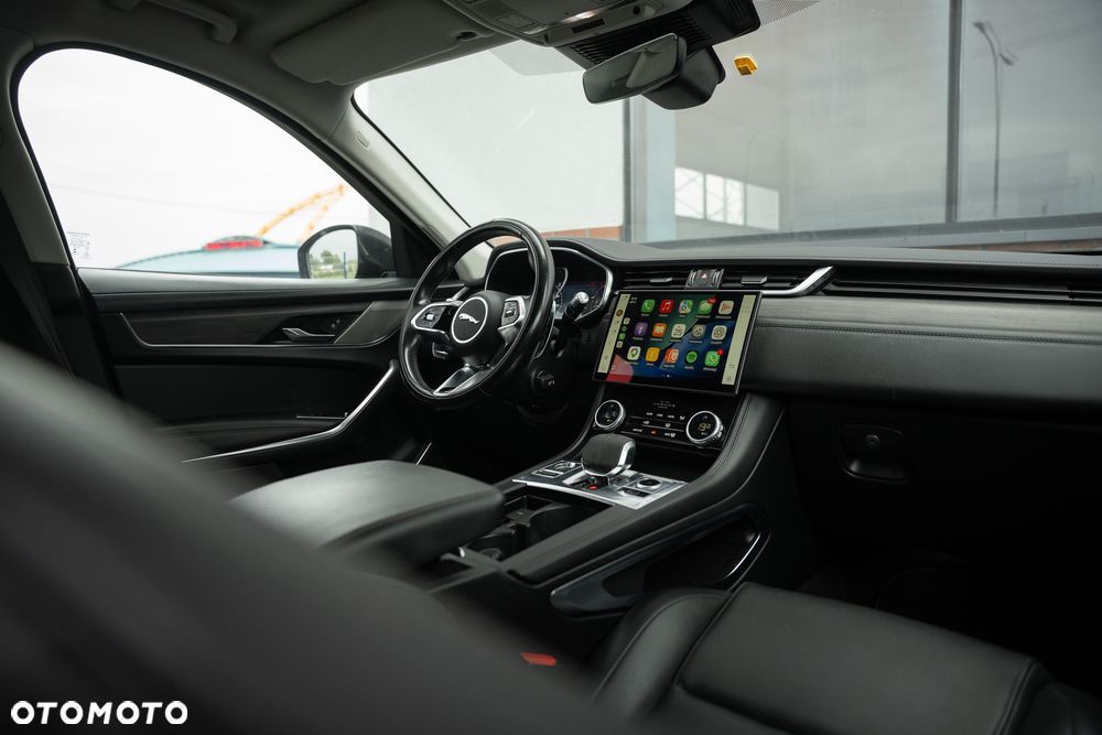 Jaguar F-Pace D200 AWD R-Dynamic HSE - 29