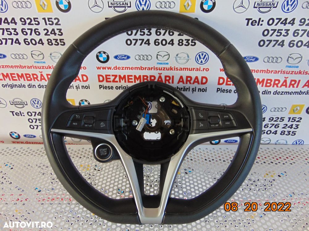 Volan Alfa Romeo Stelvio volan piele cu comenzi buton start stop dezmembrez - 1