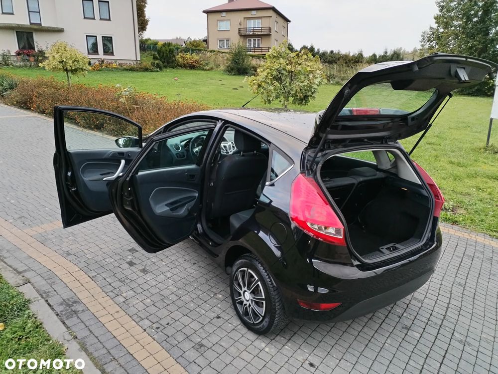 Ford Fiesta - 40