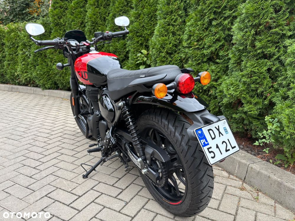 Royal Enfield HNTR - 3
