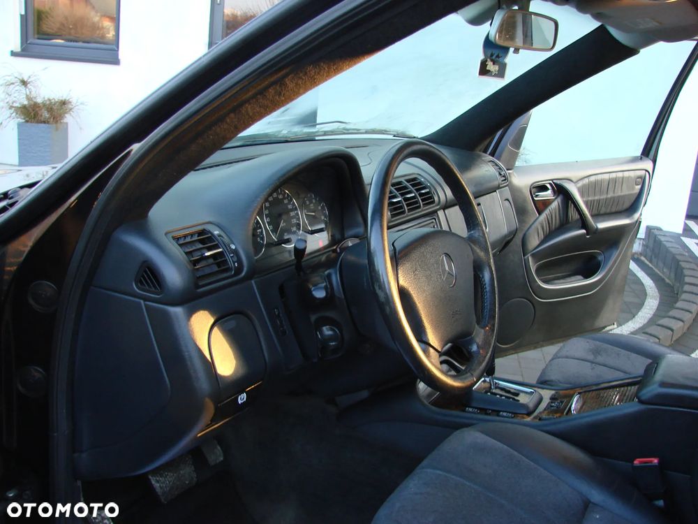 Mercedes-Benz ML - 22