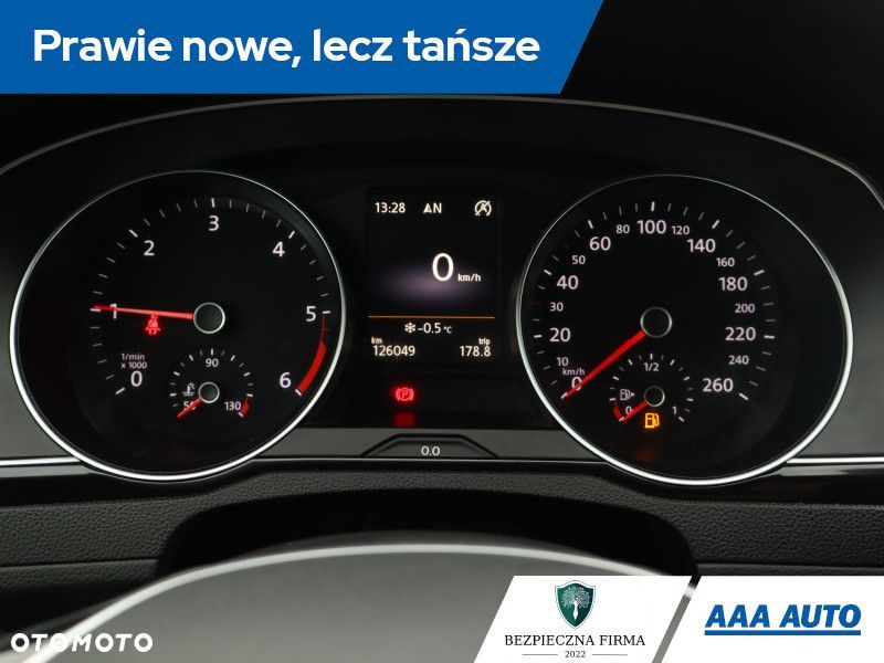 Volkswagen Passat Variant - 13