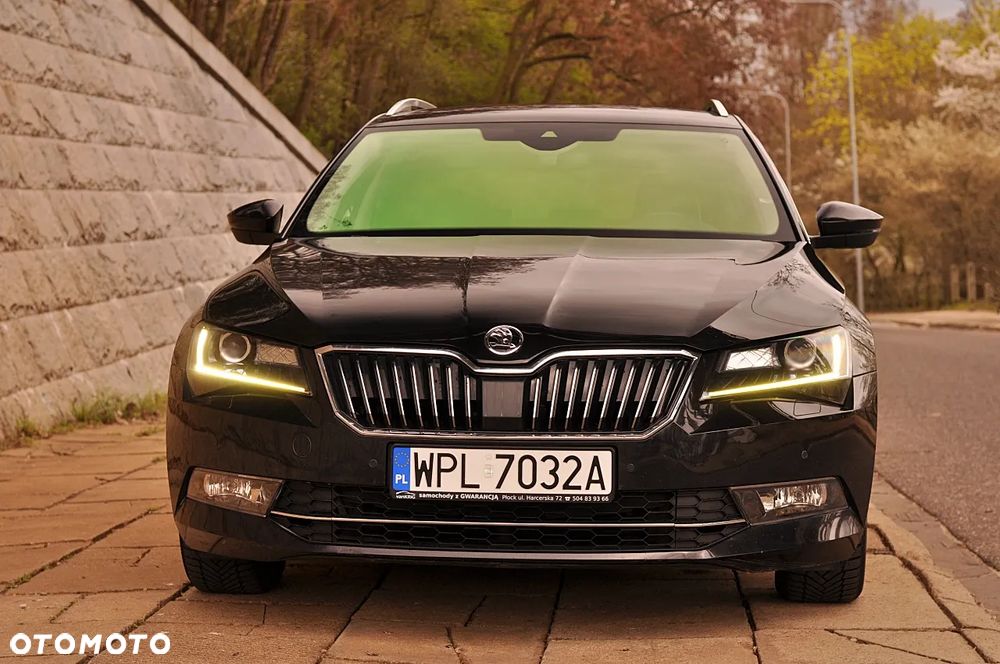 Skoda Superb 1.6 TDI DSG Style - 1