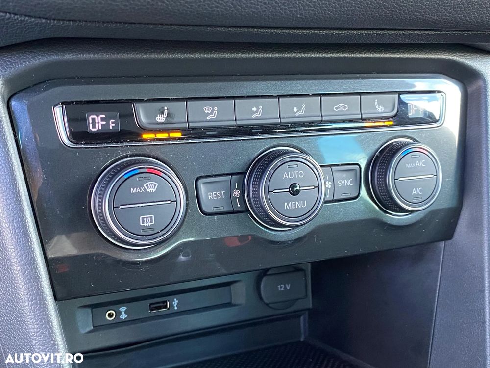 Volkswagen Tiguan - 24