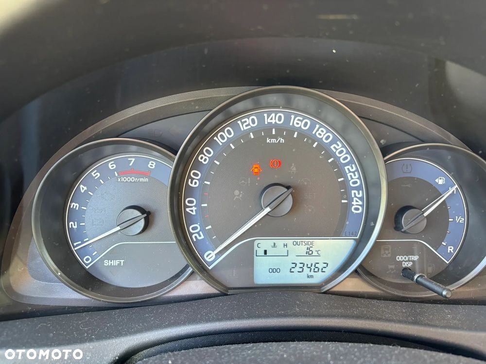 Toyota Auris 1.33 VVT-i Active - 4