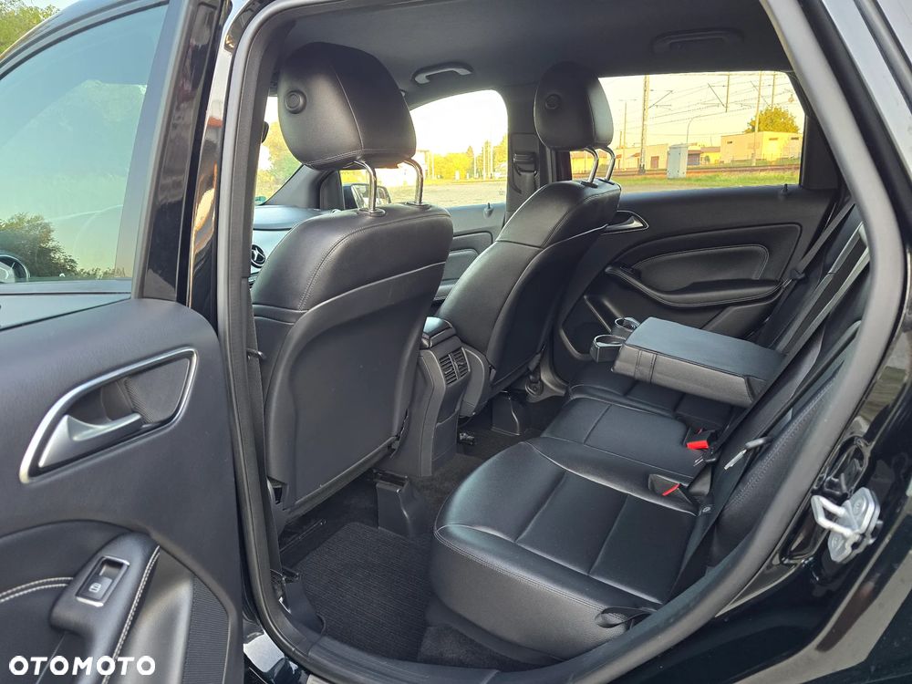 Mercedes-Benz Klasa B 200 BlueEFFICIENCY Edition 1 - 30