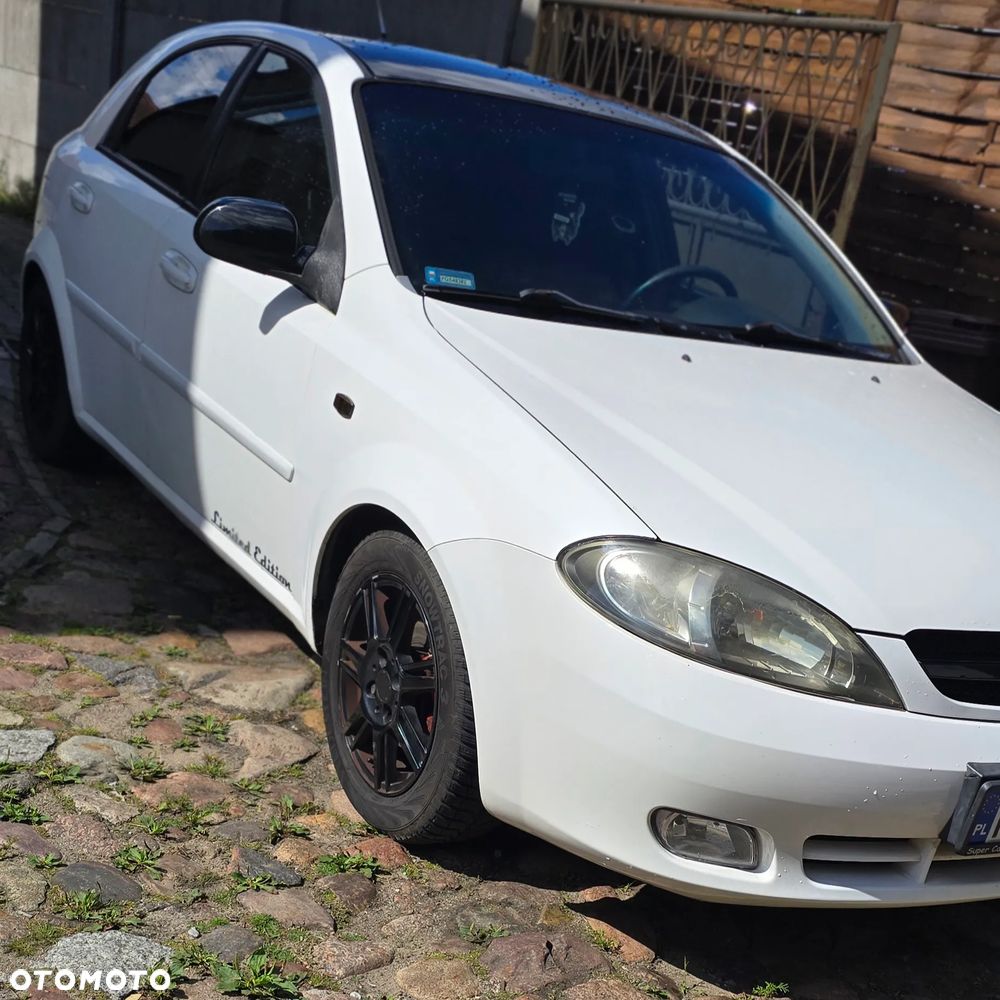 Chevrolet Lacetti - 2