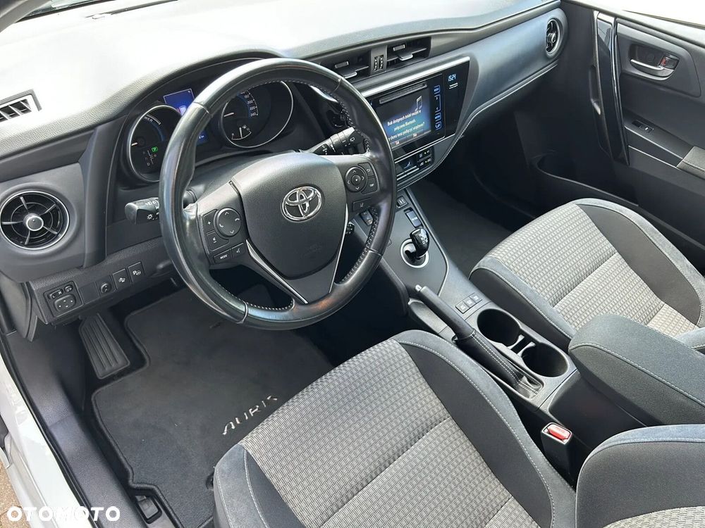 Toyota Auris - 7