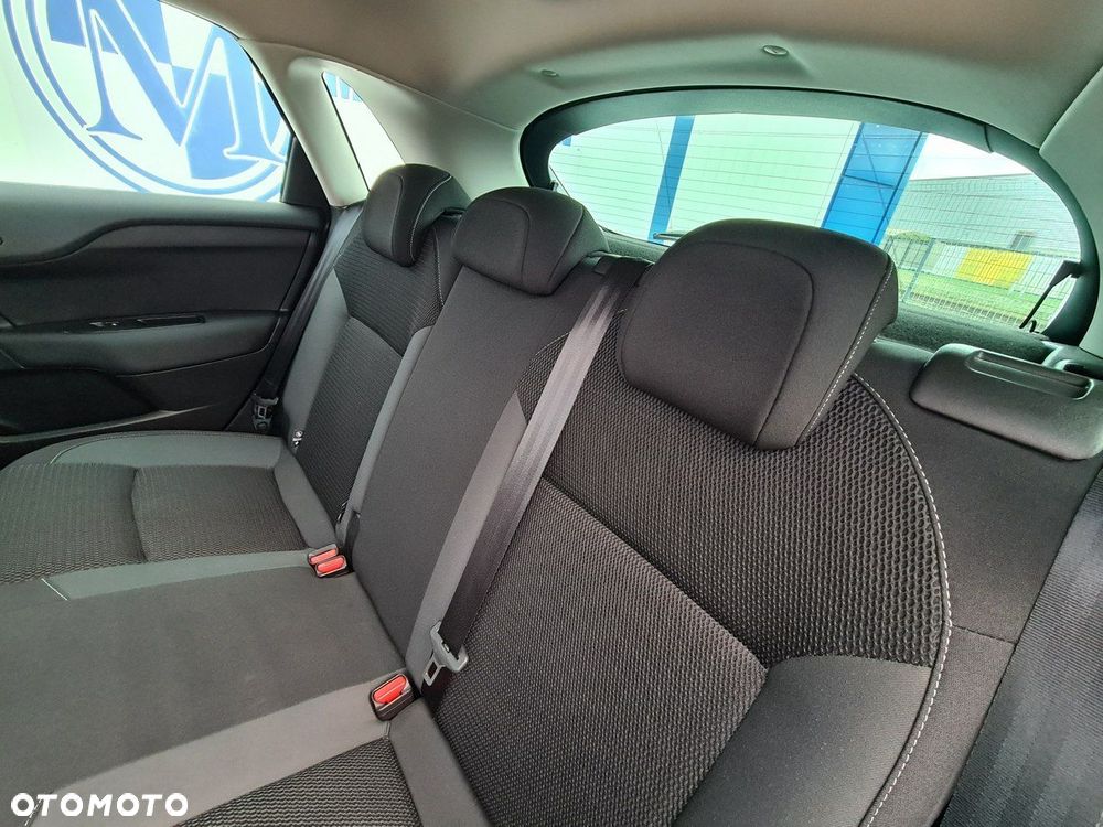 Citroën C4 PureTech 130 Stop&Start EAT8 SHINE - 24