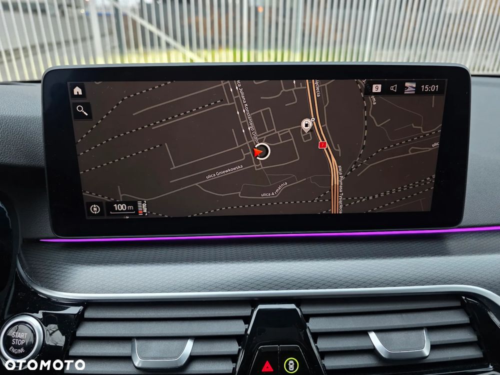 BMW Seria 5 520d M Sport sport - 11