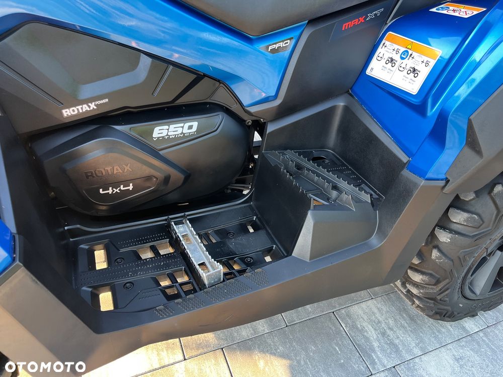 Can-Am Outlander - 12
