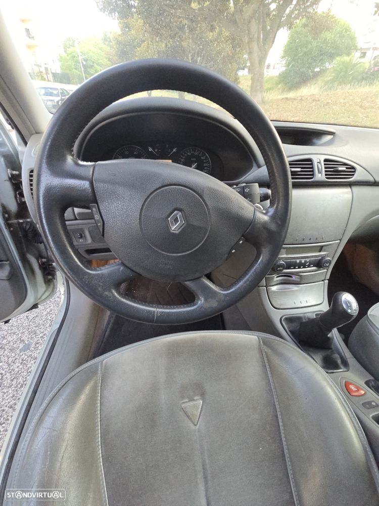 Renault Laguna 1.6 Dynamique - 17