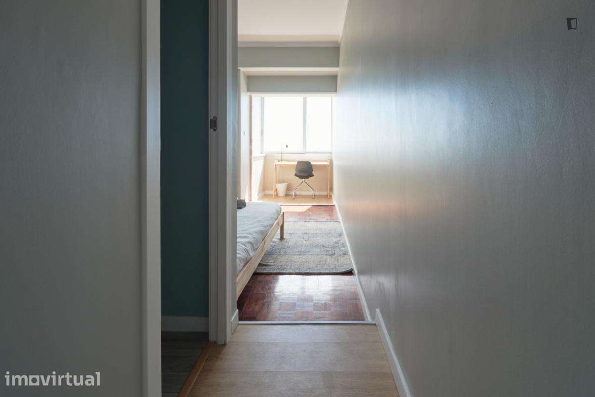 Quarto - localizado em Olaias Lisbon - Grande imagem: 5/27