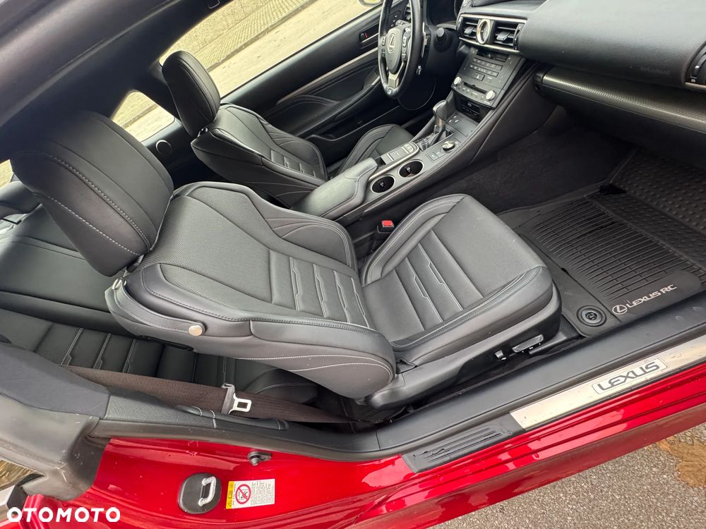 Lexus RC - 31