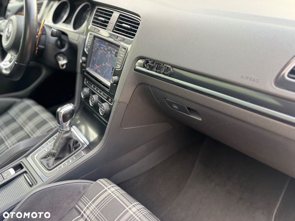 Volkswagen Golf VII 2.0 TDI BMT GTD DSG - 18