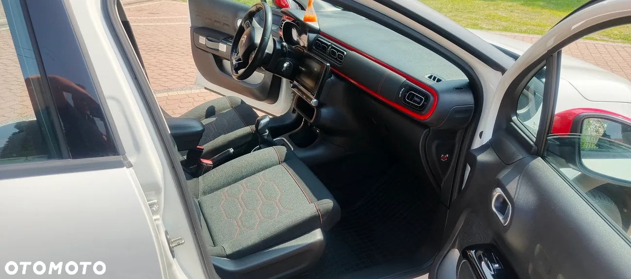 Citroën C3 1.2 PureTech Shine - 21