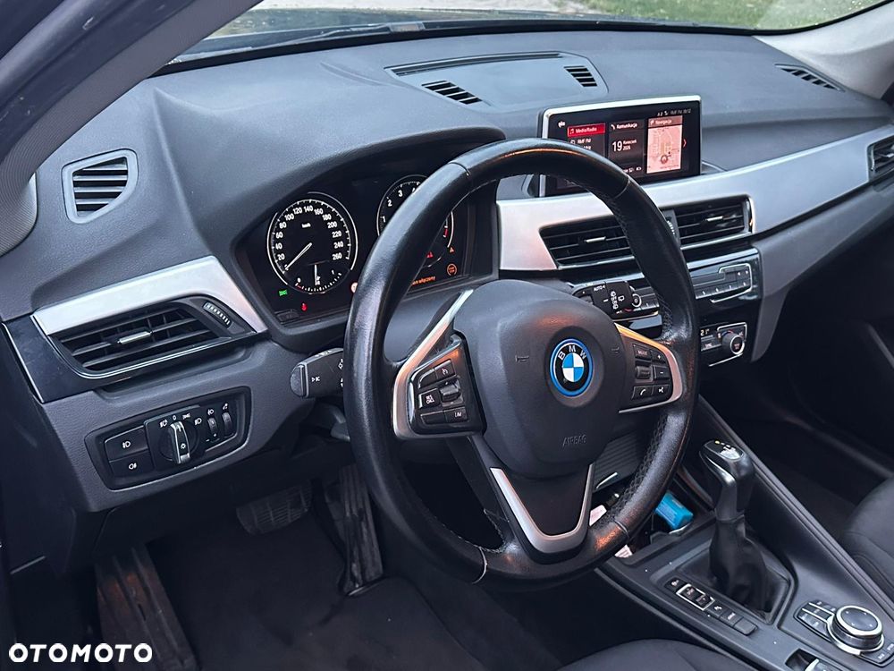 BMW X1 xDrive25e Advantage - 8