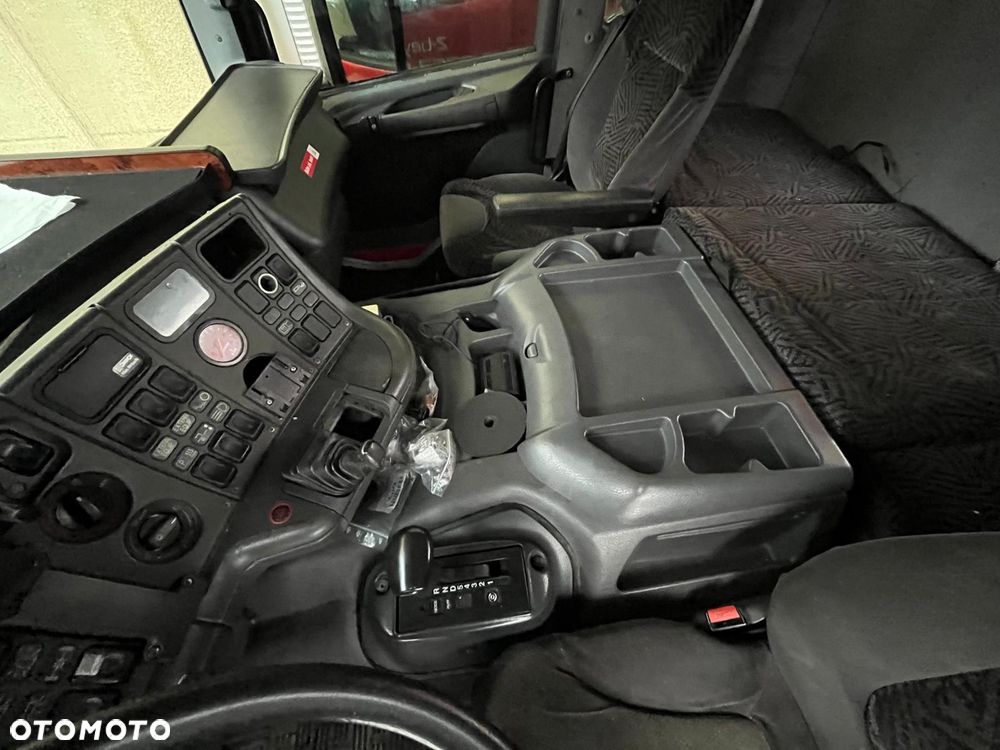 Scania P94 dg LB 220 4x2 - 5