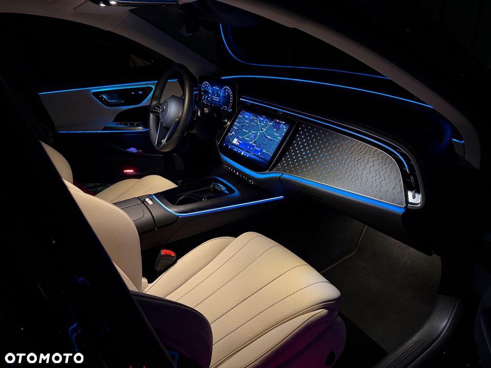 Mercedes-Benz Klasa E 300e 9G-TRONIC Edition AVANTGARDE - 20