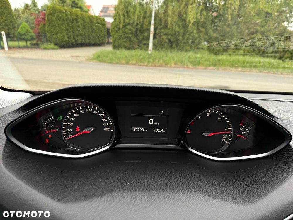 Peugeot 308 BlueHDi 150 EAT6 Stop & Start Allure - 22