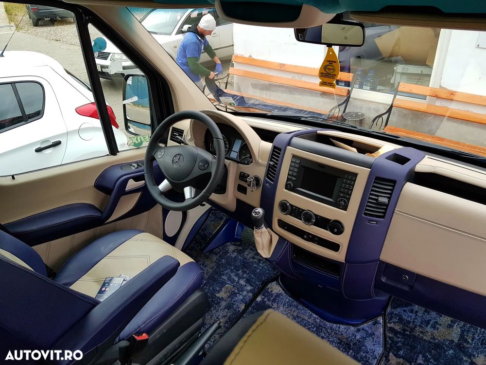 Mercedes-Benz Sprinter 319 CDI 3.0 V6 7gtronic VIP Race van - 12