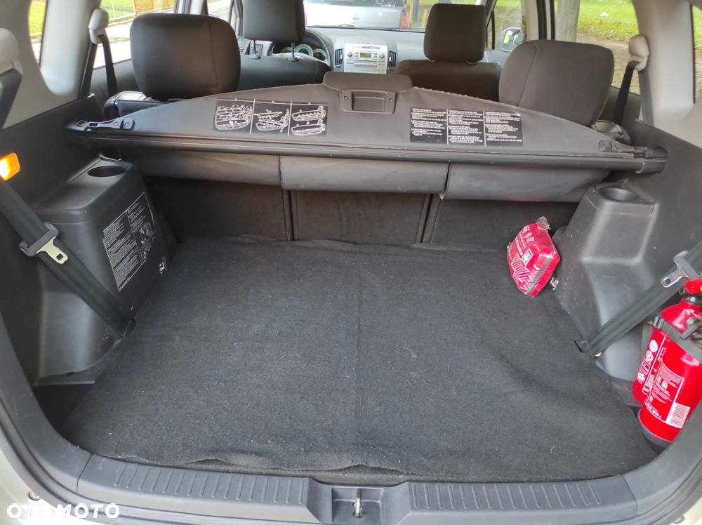 Toyota Corolla Verso 1.8 Sol 7os - 16