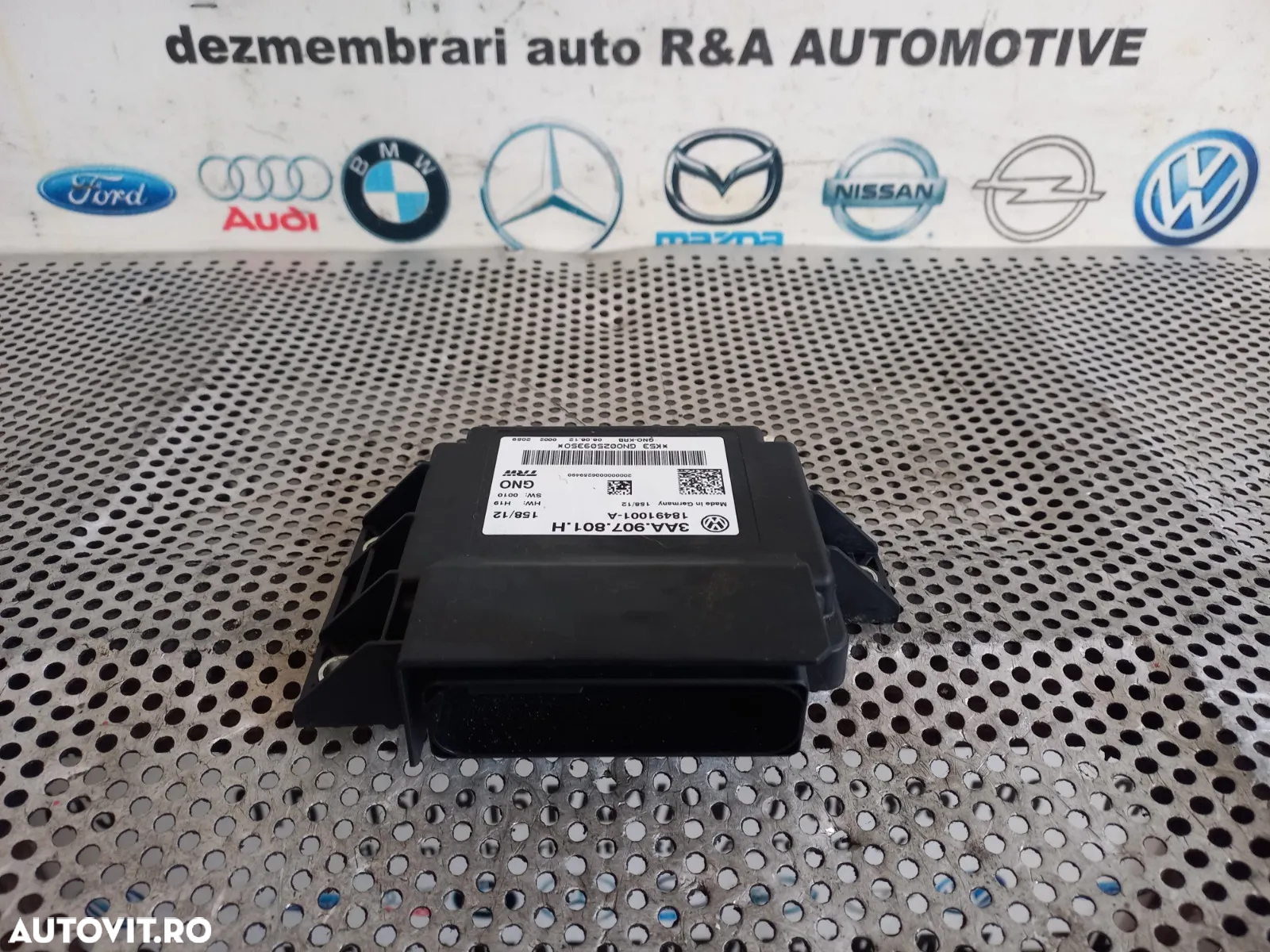 Calculator Modul Frana De Mana Vw Passat B7 An 2011-2012-2013-2014-2015 Motor 1.6 Tdi CAY Cutie MYB - 2