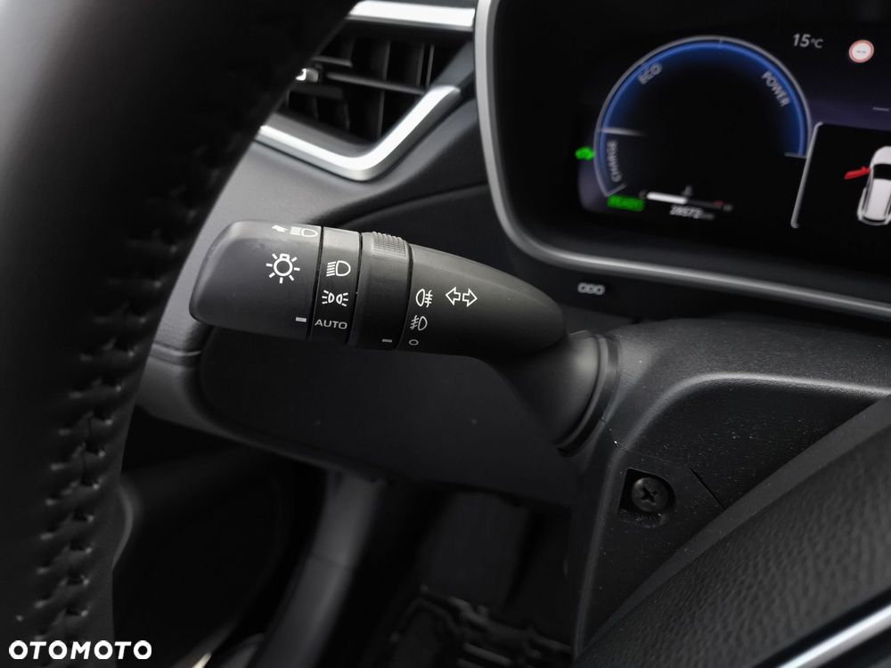 Toyota Corolla Cross 2.0 Hybrid Premiere Edition - 26