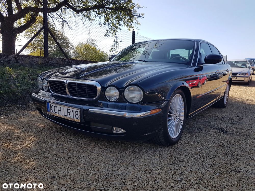 Jaguar XJ - 1