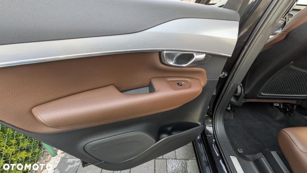 Volvo XC 90 D4 FWD Momentum - 20