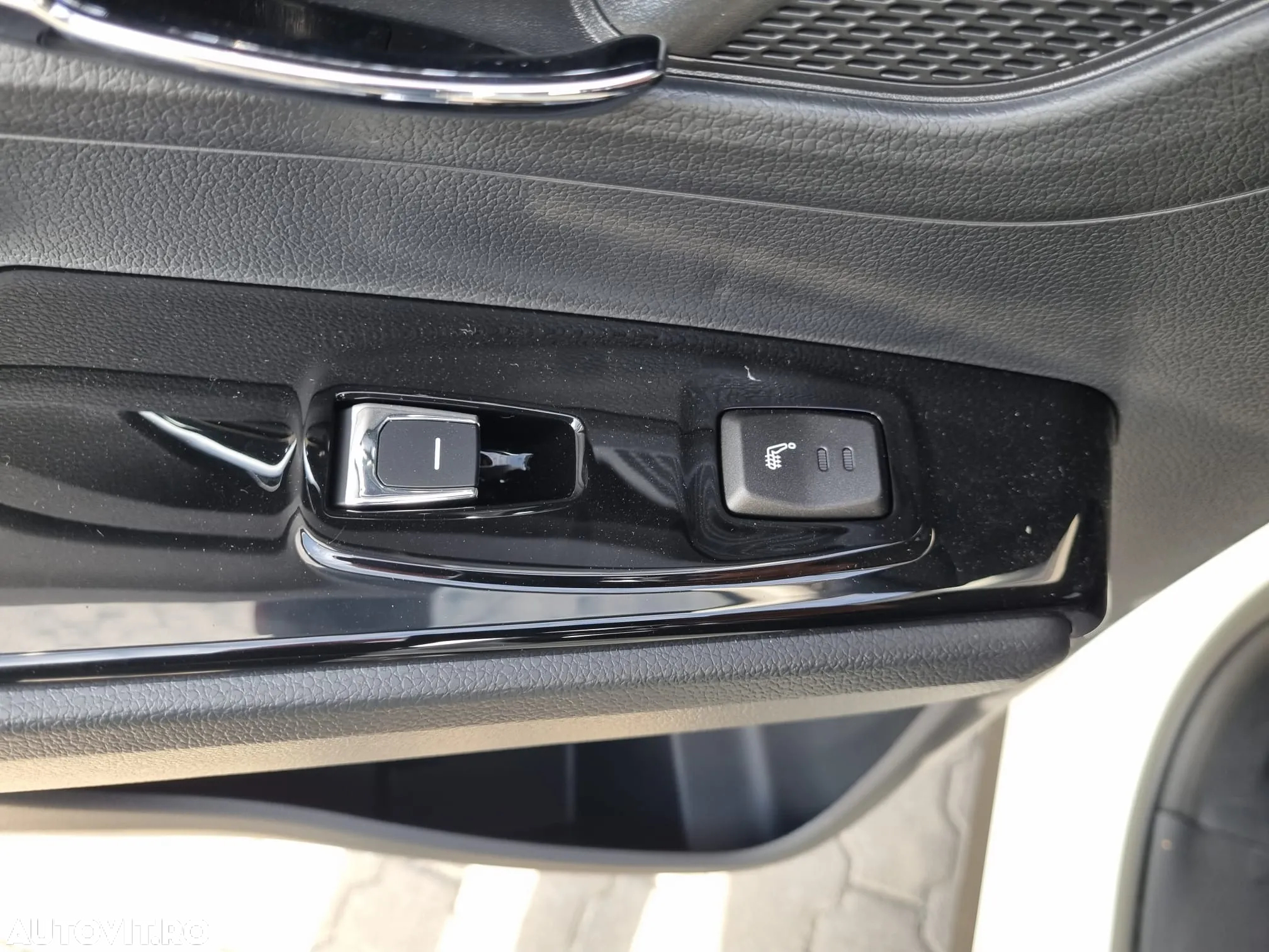 SsangYong Korando e-Motion 61.5 kW Premium - 11