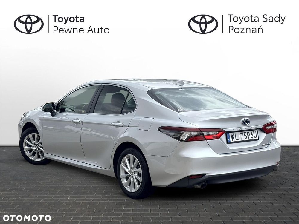 Toyota Camry 2.5 Hybrid Comfort CVT - 4