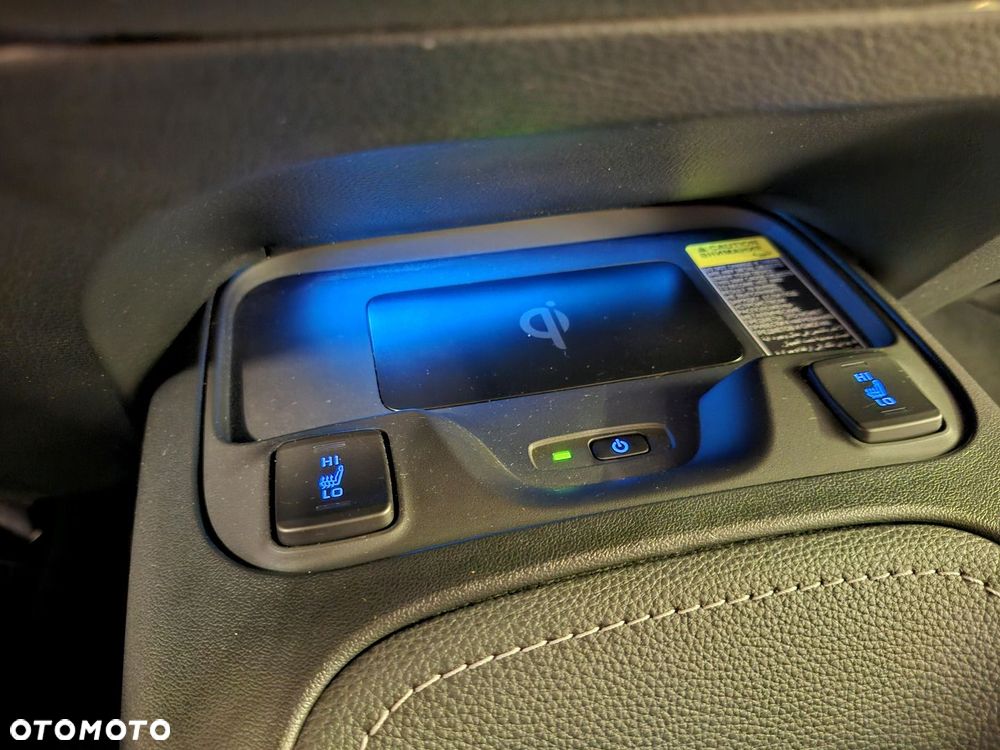 Toyota Corolla 2.0 Hybrid Trek - 18