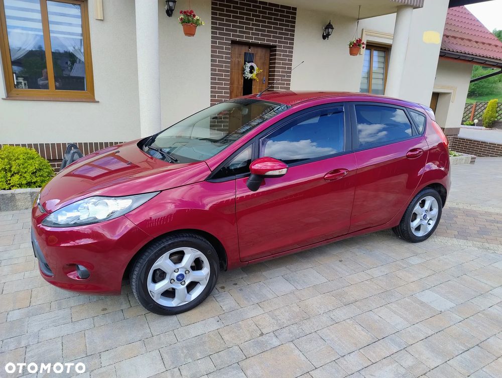 Ford Fiesta - 2
