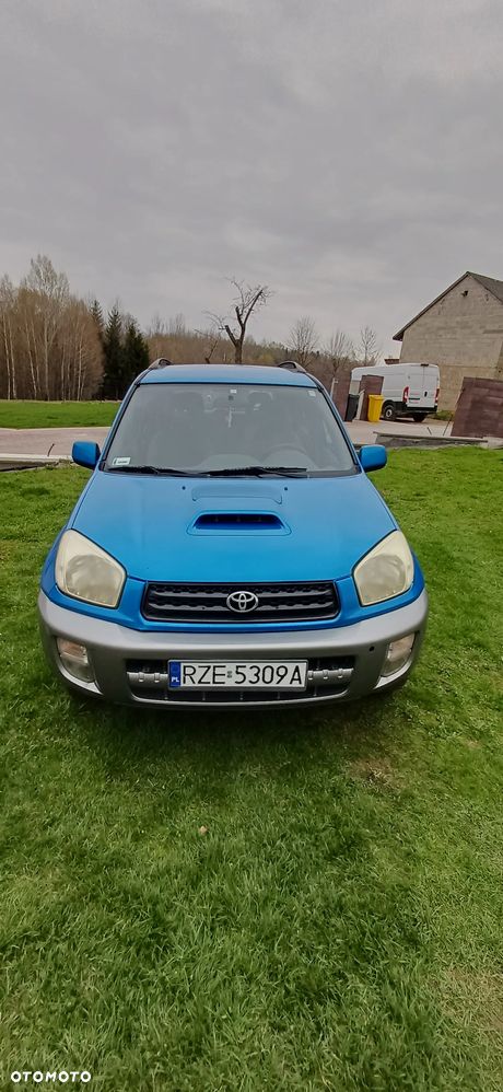 Toyota RAV4 2.0 D-4D 4x4 - 2