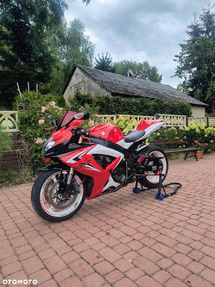 Suzuki GSX-R - 4
