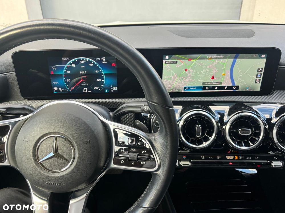 Mercedes-Benz CLA - 4